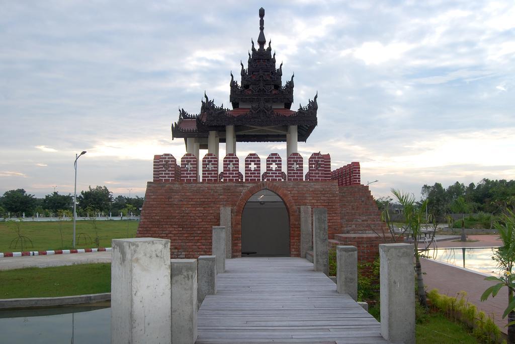 Man Myanmar Hotel Naypyidaw Bagian luar foto