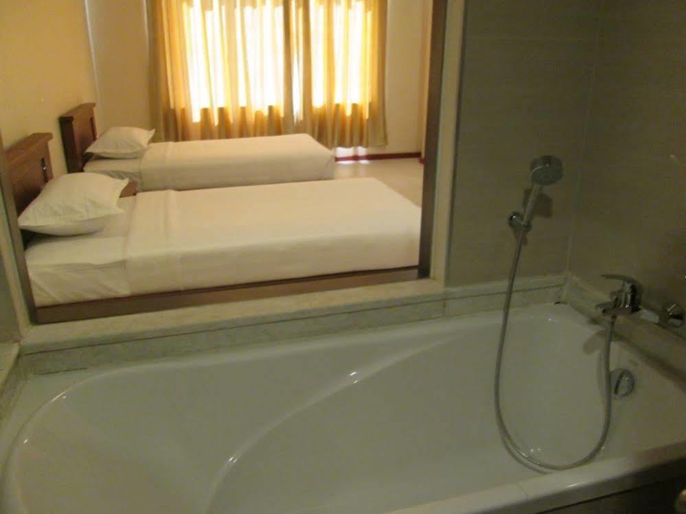 Man Myanmar Hotel Naypyidaw Bagian luar foto
