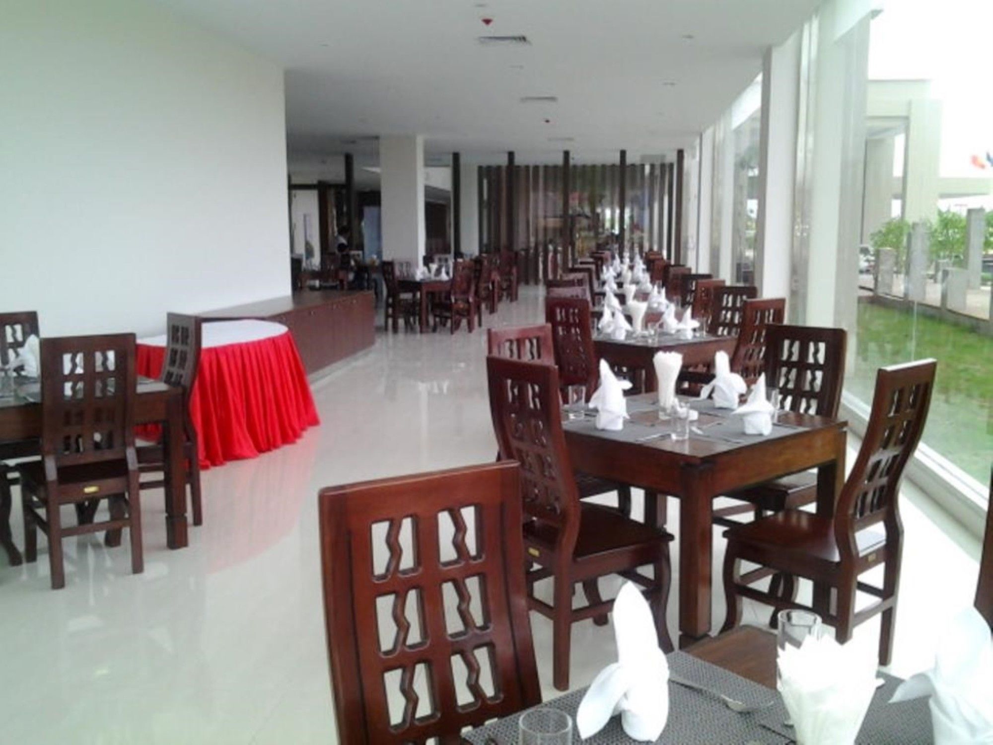 Man Myanmar Hotel Naypyidaw Bagian luar foto