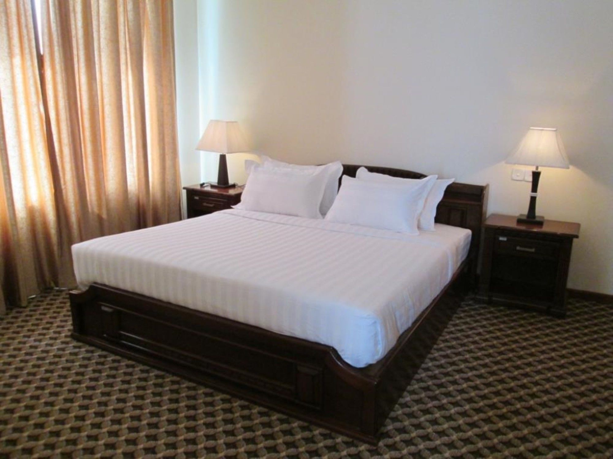 Man Myanmar Hotel Naypyidaw Bagian luar foto