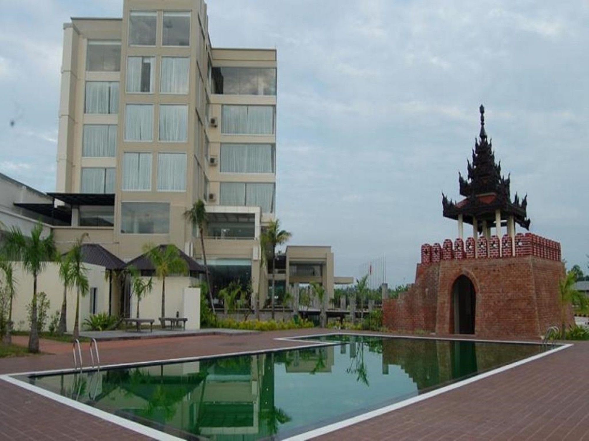 Man Myanmar Hotel Naypyidaw Bagian luar foto