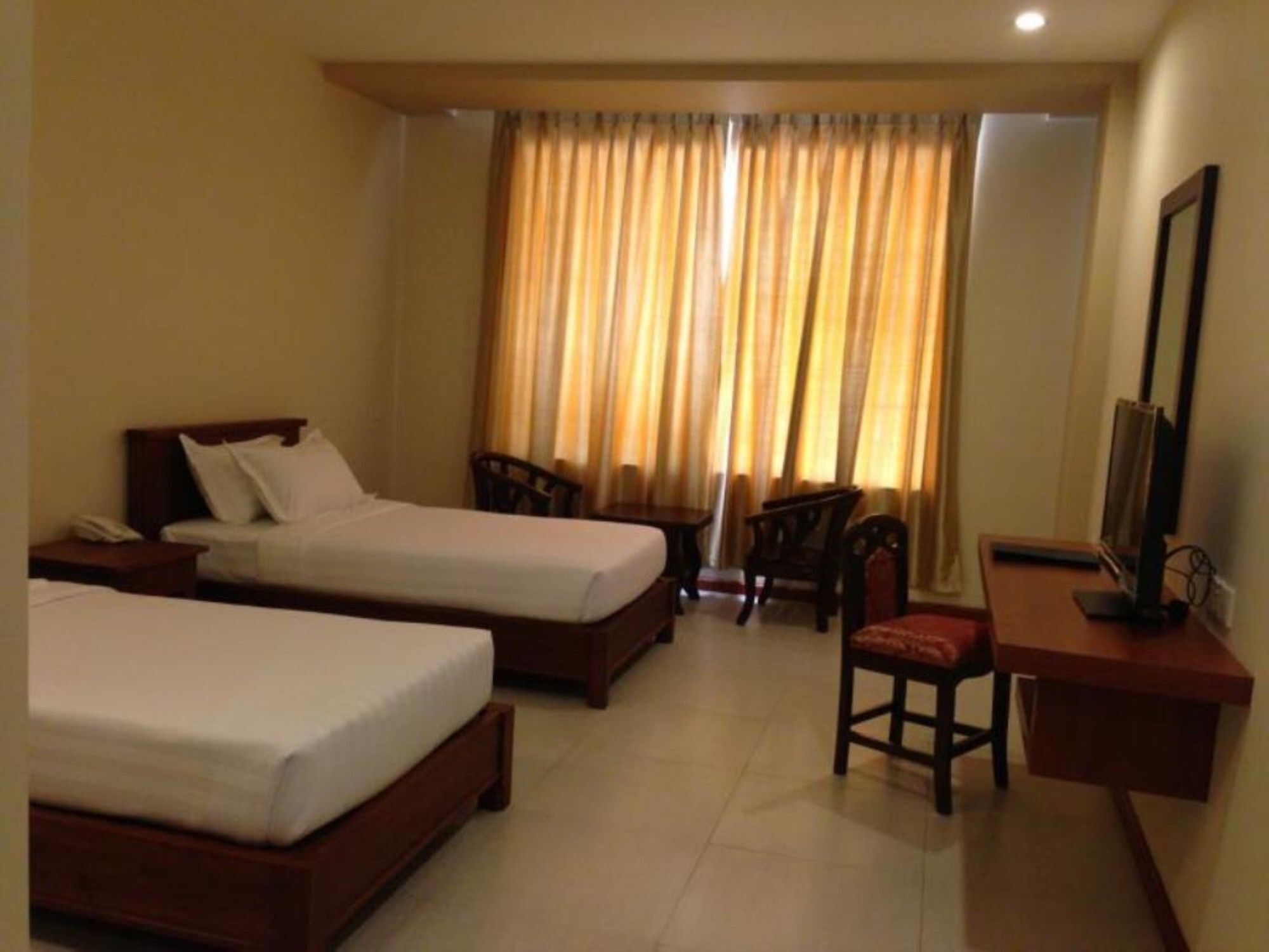 Man Myanmar Hotel Naypyidaw Bagian luar foto